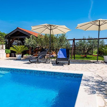 Apartment House Simoni With Pool, Zadar County Privlaka  Dış mekan fotoğraf