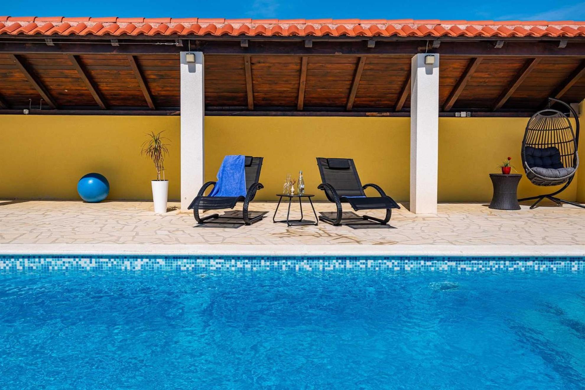 Apartment House Simoni With Pool, Zadar County Privlaka  Dış mekan fotoğraf