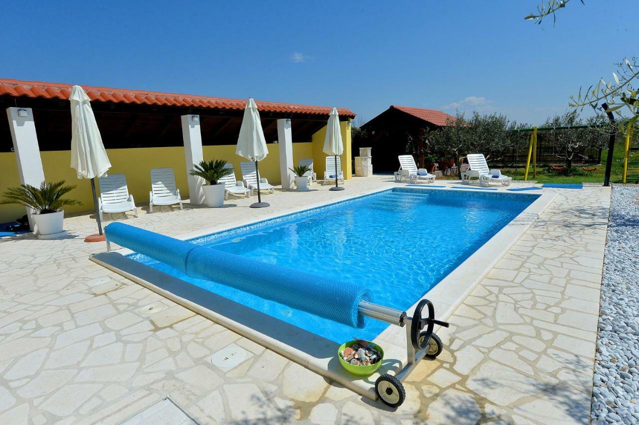 Apartment House Simoni With Pool, Zadar County Privlaka  Dış mekan fotoğraf