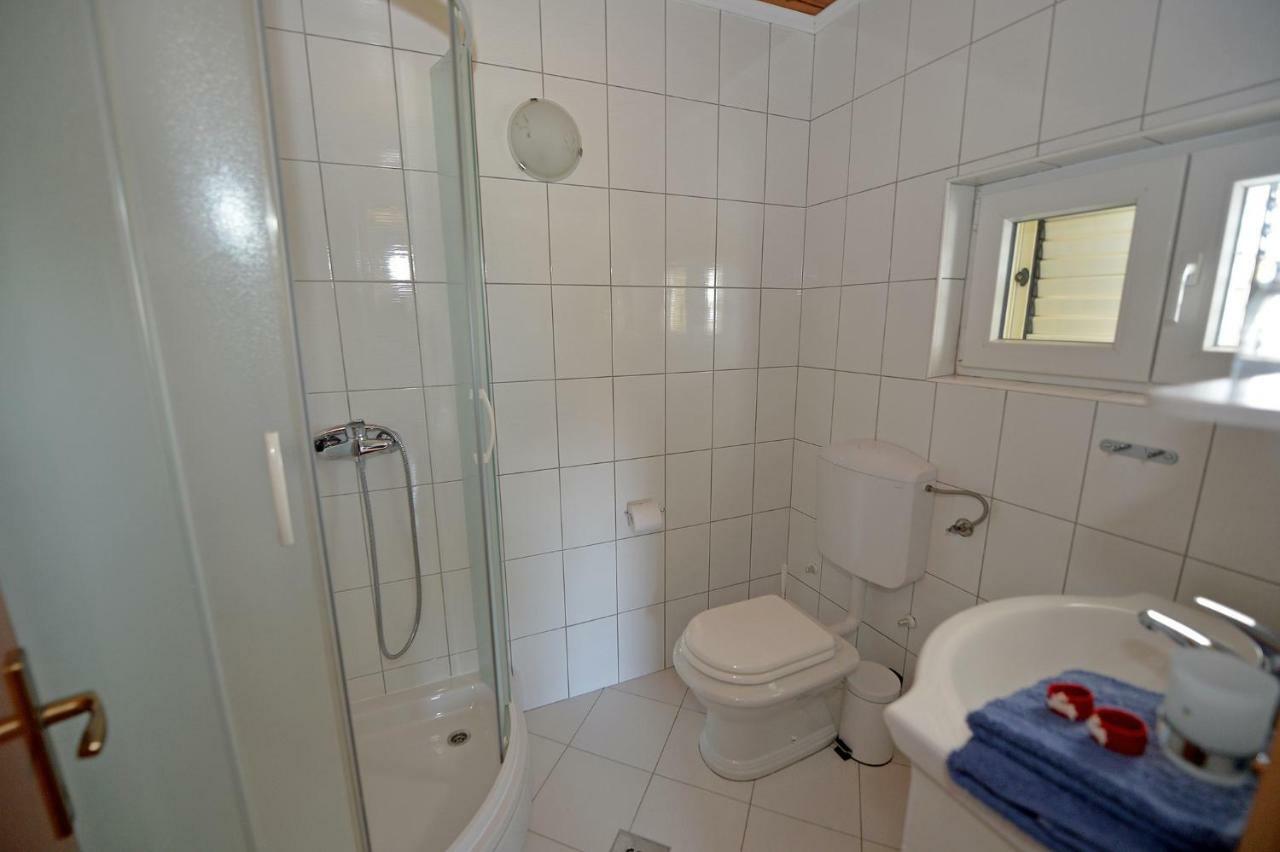 Apartment House Simoni With Pool, Zadar County Privlaka  Dış mekan fotoğraf